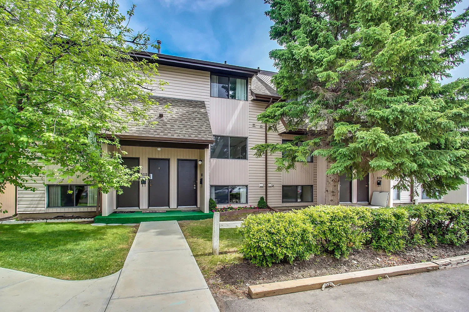 2 bed, 1.5 bath, 1150 sqft, $1,925 — Photo 1