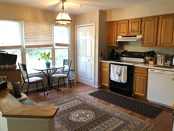 2nd image of 40445 Breton View Dr