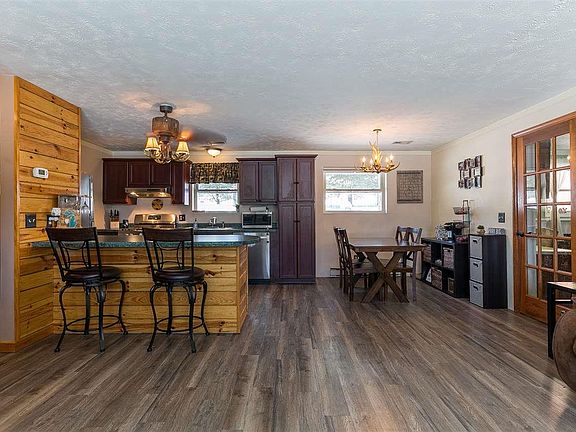 3rd image of 11770 Chaney Dr