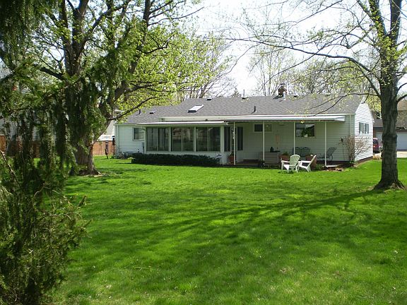 3rd image of 6643 Crenshaw Dr
