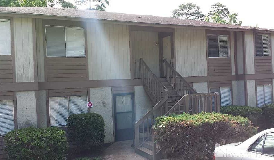 1st image of 732 Pointe Ct APT C