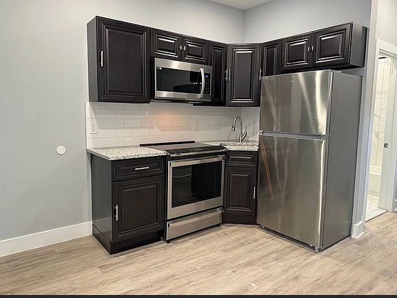 4th image of 3636 Sepviva St #A