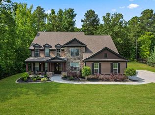 380 Discovery Lake Dr, Fayetteville, GA 30215