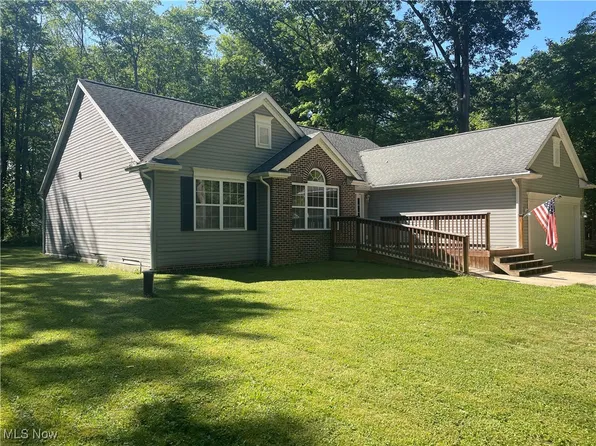 7680 Paulin Dr, Poland, OH 44514