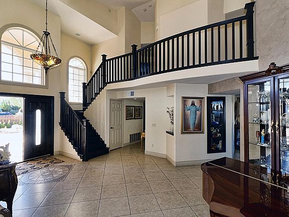 5th image of 20484 Half Moon Ct