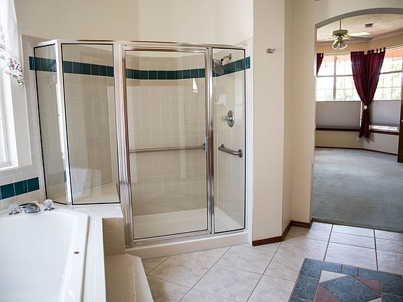 3rd image of 2512 Lava Bluff Dr NW