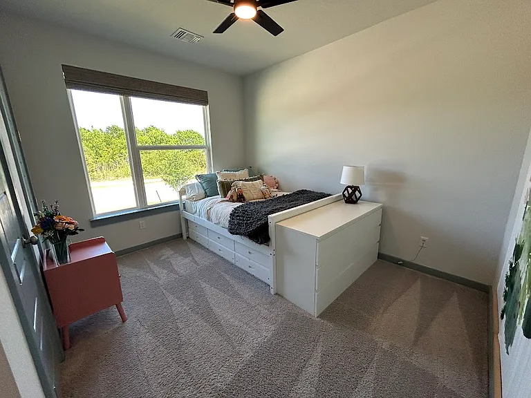 276 Washington Dr — Photo 13