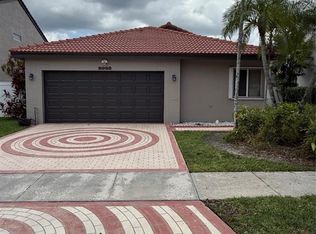 2003 NW 178th Way, Pembroke Pines, FL 33029