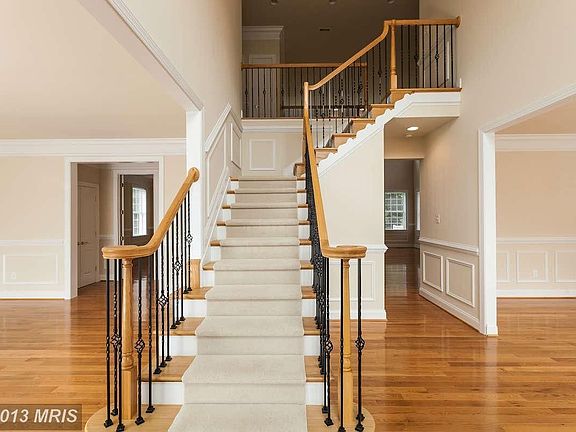 2nd image of 2708 Fallsbrooke Manor Dr