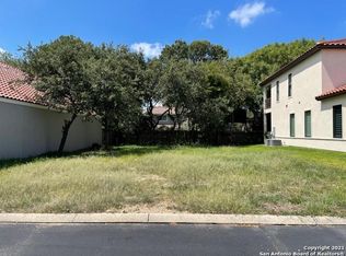 2780 Del Pilar Dr, San Antonio, TX 78232
