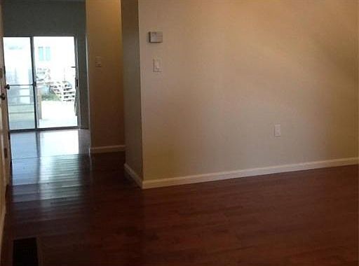 5th image of 85 Gaslight Ln
