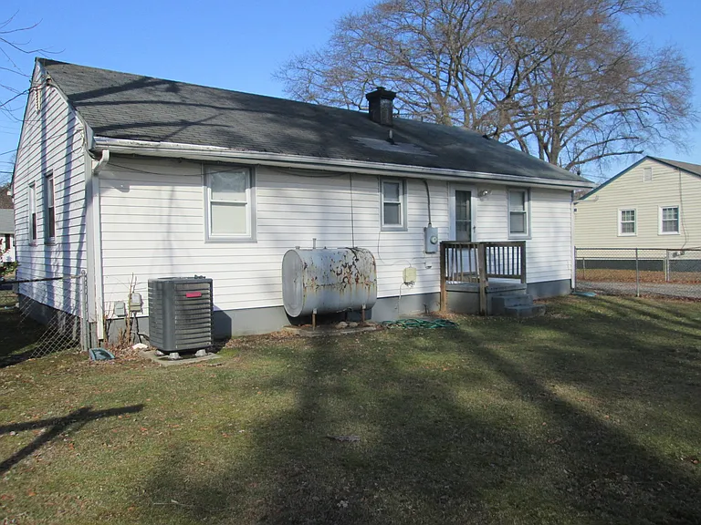 509 Sherilyn Dr — Photo 6