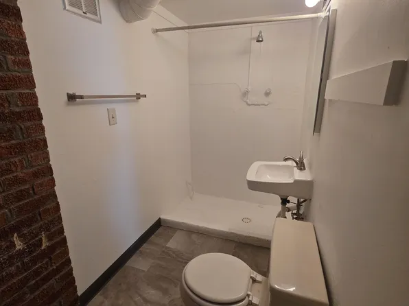 4907 Lowell Ave APT 3, Lincoln, NE 68506