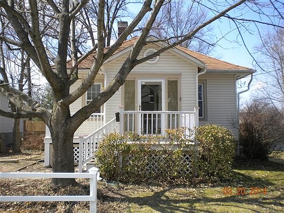 1st image of 1331 Schirmer Ave