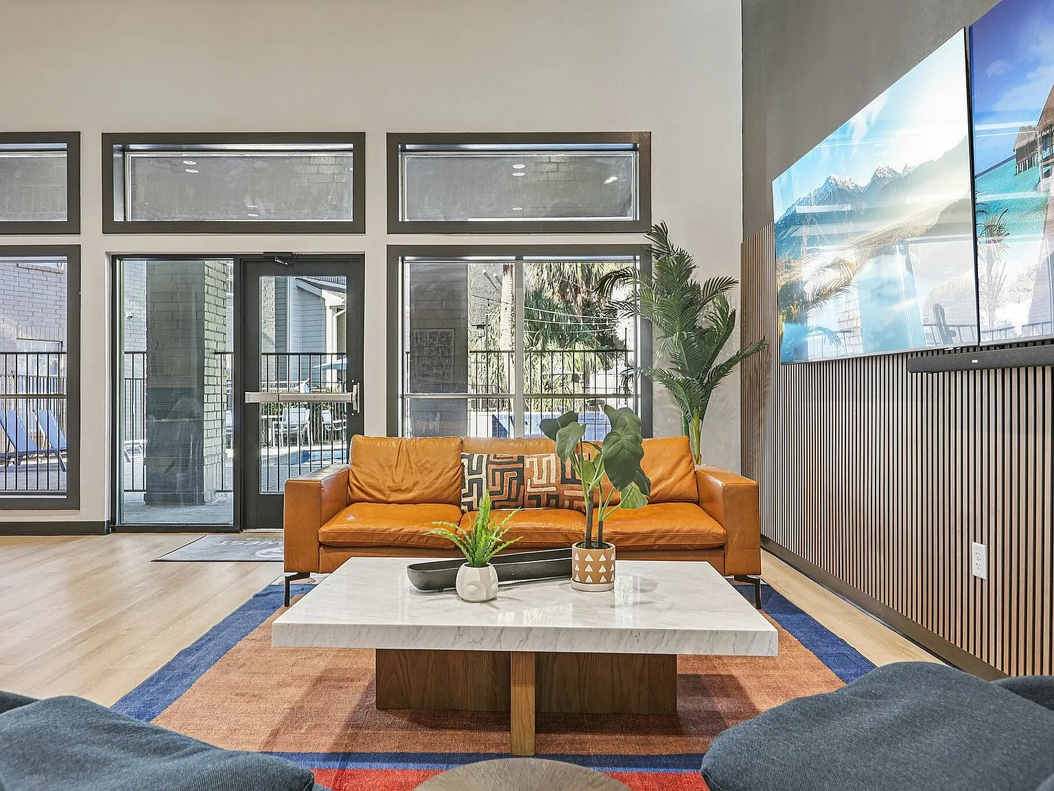 ONE09 West — Photo 1