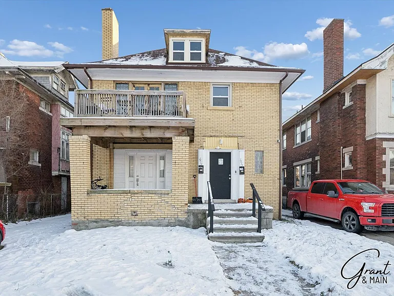 1613 Virginia Park — Photo 1