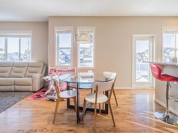 4th image of 7 E Aspen Stone Grv SW