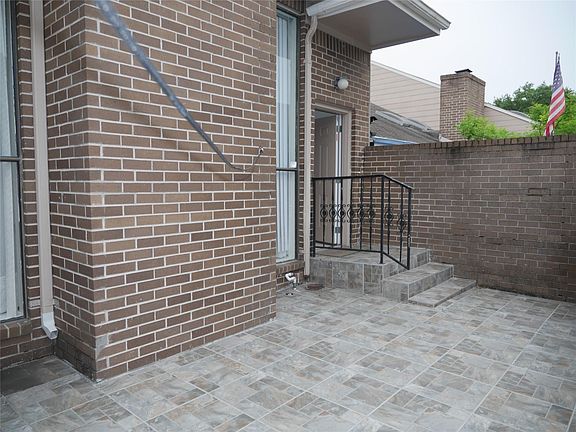5th image of 13840 Hollowgreen Dr #106