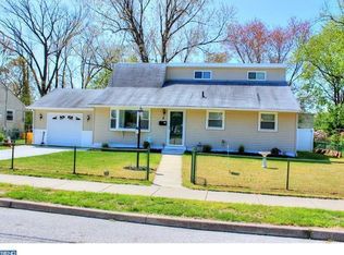 8 S Rose Ln, West Berlin, NJ 08091