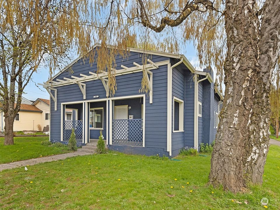 1st image of 900 N 7th Avenue