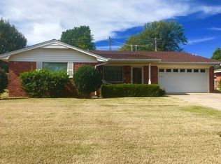 105 Country Club Ter, Midwest City, OK 73110