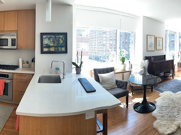 3rd image of 300 N End Ave APT 5F