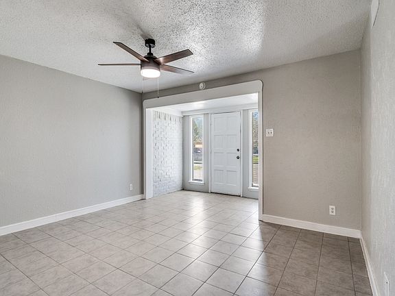 4th image of 2905 Rilla Dr