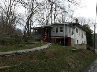 975 Raleigh Hl, Raleigh, WV 25911