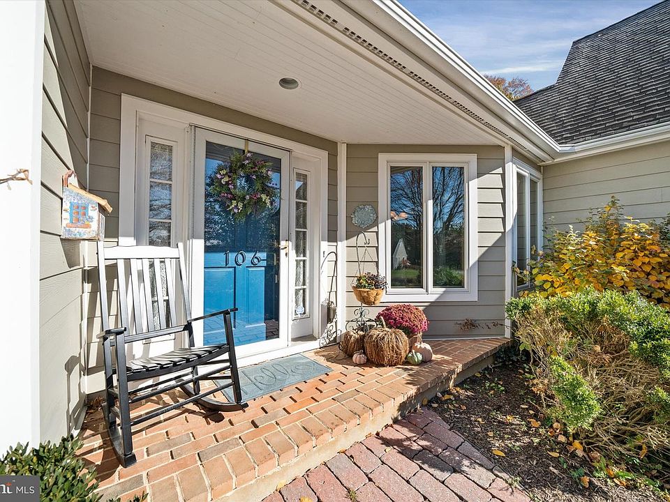 1st image of 106 Orchard Ter