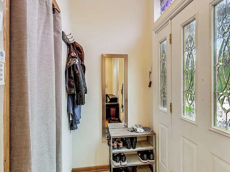 733 N Hoyne Ave #1 — Photo 10