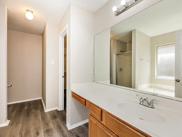 5924 Firethorn Dr — Photo 12