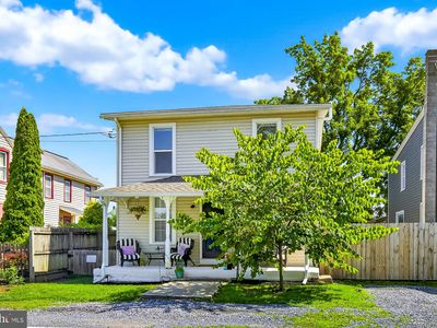 169 W Broad St, Salunga, PA, 17538