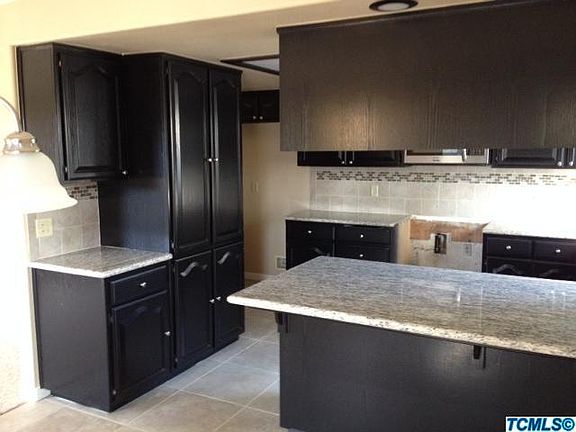 4th image of 1843 E Parker Ct