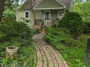 10709 Scott Dr, Fairfax, VA 22030