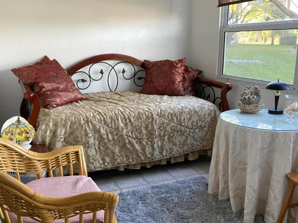 116 Southampton A, West Palm Beach, FL 33417