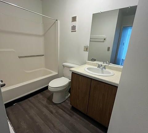3rd image of 20 Forest Ave #405