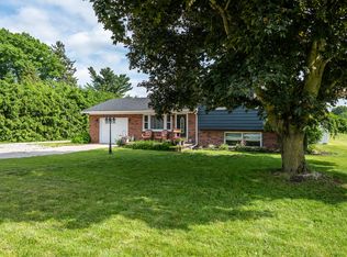 1585 E Valley Rd, Adrian, MI 49221