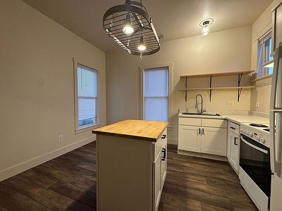 5th image of 1627 Pine St #A