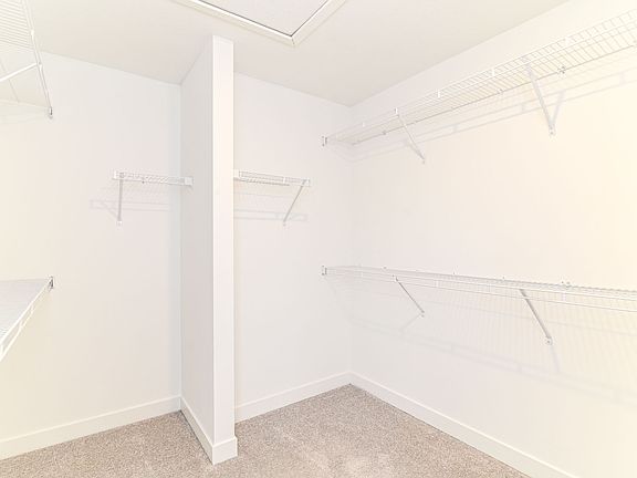 5th image of 13447 E 134th St