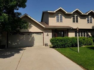 3211 S Meadow Lark Ln, Holmen, WI 54636