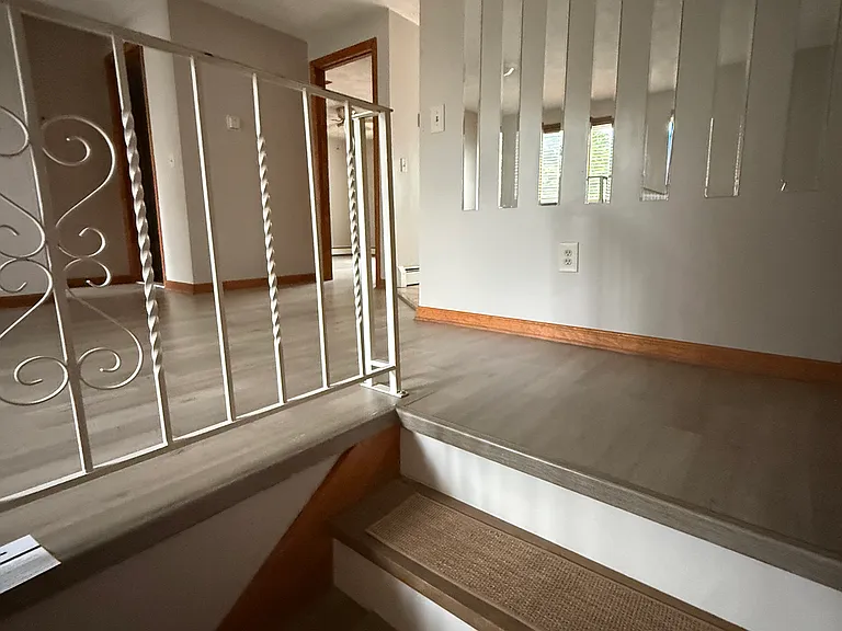 15 Burns St #2 — Photo 7