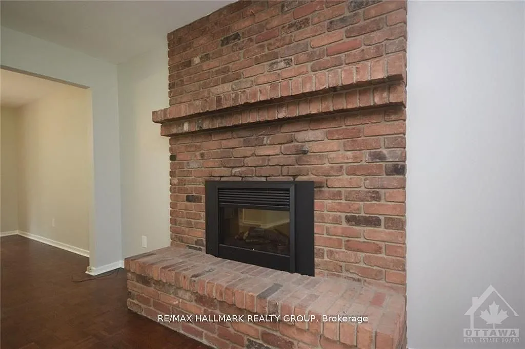 4 bed, $4,989 — Photo 4