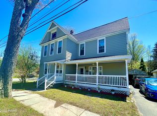 314 River St, Hawley, PA 18428