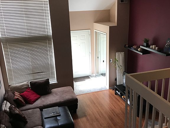 4th image of 1335 S Washington Ave #1