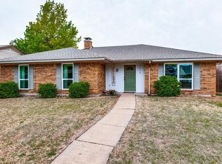 2806 Brookcrest Dr, Garland, TX 75040