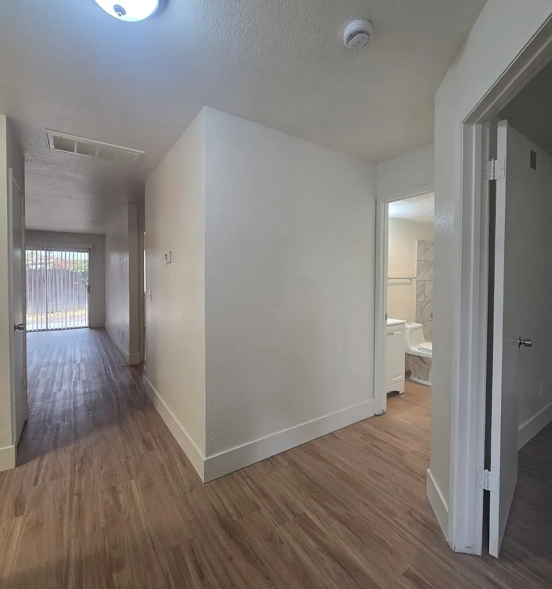 2 bed, 4268 sqft, $1,650 — Photo 3