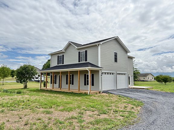 3rd image of 321 Sara Ann Ave