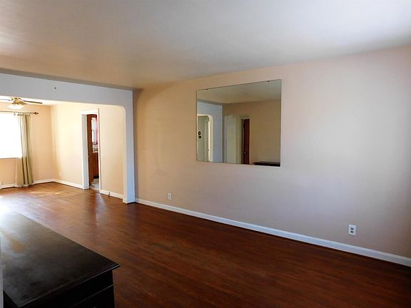 4th image of 2741 Byrneside Dr