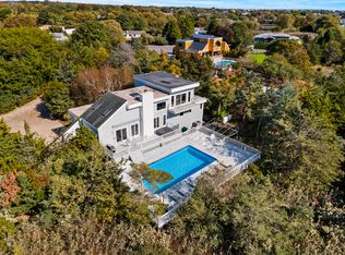 27 Stillwaters Ln, Westhampton Beach, NY 11978