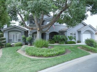 4 Pointe W, Madera, CA 93637